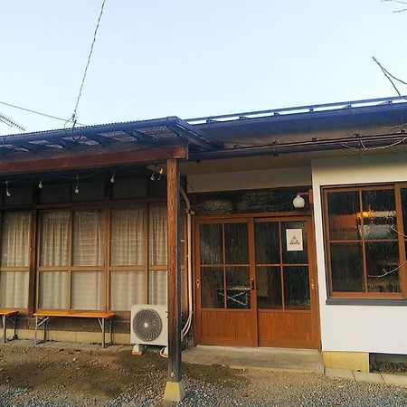 まるまる貸切一軒家 ゆっくり過ごせる民泊 武甲ステイ Leilighet Yokoze Eksteriør bilde